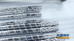 PVC收縮膜擠出機(jī)雙合金機(jī)筒加雙合金螺桿加鍍硬鉻